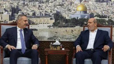 Dışişleri Bakanı Hakan Fidan’dan Hamas Siyasi Büro Üyesi Hayye’ye taziye ziyareti Kaynak:AA Dışişleri Bakanı Hakan Fidan, Doha ziyareti kapsamında, İsrail saldırısında