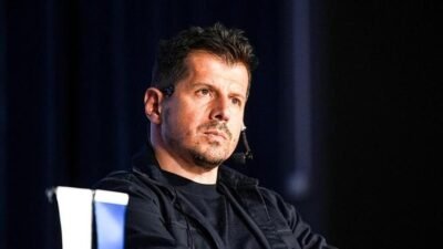 Kaynak:Cnnturk.com Kasımpaşa Teknik Direktörü Emre Belözoğlu, Okan Üniversitesi’nde düzenlenen Futbol