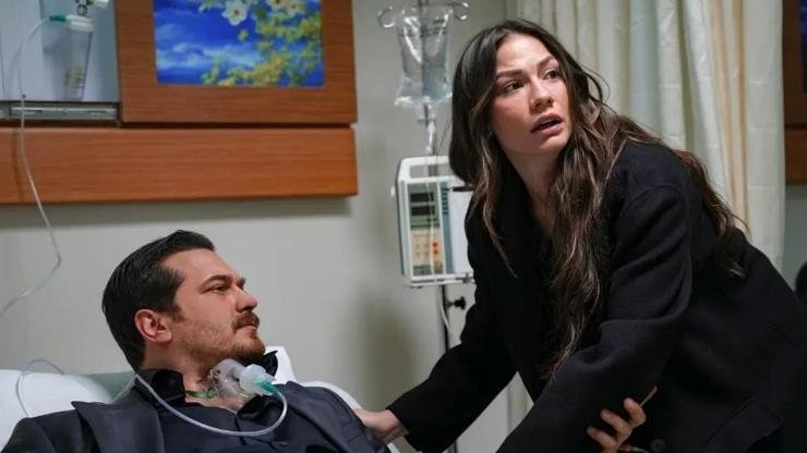 EŞREF RÜYA 46. BÖLÜM FRAGMANI İZLE KANAL D | Çağatay Ulusoy ve Demet Özdemir’li Eşref Rüya 46. bölüm fragmanı yayınlandı mı? Kaynak:Cnnturk.com Eşref Rüya 46. bölüm fragmanı dizinin fanları tarafından merak