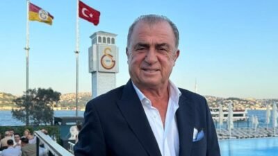 Fatih Terim’den Galatasaray’a şampiyonluk tebriği Kaynak:Cnnturk.com Galatasaray’ın efsane teknik direktörü Fatih Terim, Antalyaspor’u 4-2 mağlup