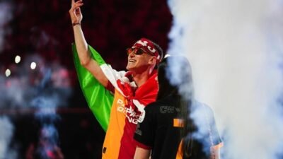 Galatasaray’ın Macar yıldızı Sallai’ye, Premier Lig’den kanca TRT Spor‘un haberine göre daha önce devre arasında Galatasaray’a 10