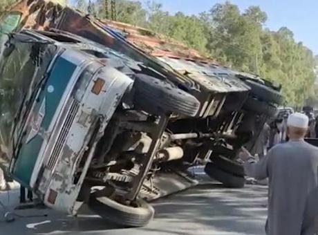 Laghman Vilayet Sözcüsü Abdulmalik Niazai, ülkenin başkenti Kabil ile Nangarhar
