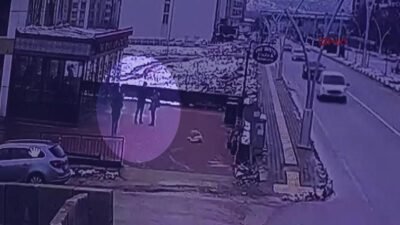 Kaynak:CNN TÜRK DNA örnekleri alındı. Şüpheli araç kriminale gönderildi. Şimdi