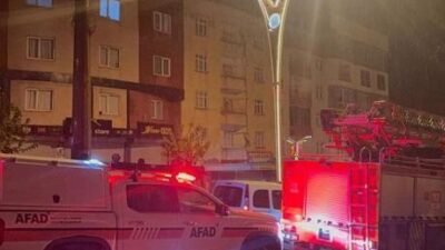 Hakkari’de temel kazısında 6 bina çökme riski nedeniyle tahliye edildi Edinilen bilgilere göre olay, Çevreyolu üzerinde Rüya Plaza karşısında, Ağız