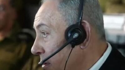 İsrail Başbakanı Binyamin Netanyahu, İsrail güçlerinin filoya saldırısı sırasında komutanla