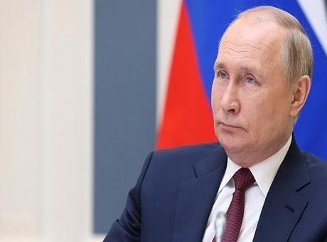Rusya Devlet Başkanı Vladimir Putin, Pekin Uluslararası Havalimanı’nda Çin Dışişleri