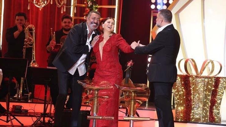 Şarkılar Bu Akşam Bizi Söyleyecek Müziğin üç büyük ismi Sibel Can, Hakan Altun ve Hüsnü