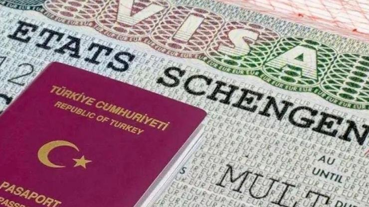 Schengen vizesinde alarm: Randevular karaborsada! Türkiye Seyahat Acentaları Birliği’nden (TÜRSAB) yapılan açıklamaya göre Avrupa Birliği