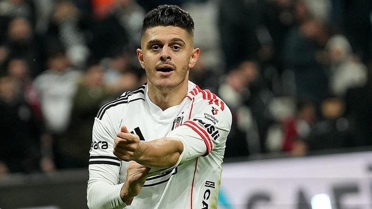 Kaynak:Cnnturk.com Beşiktaş, hafta sonu oynanan Gaziantep FK maçı öncesi ısınması
