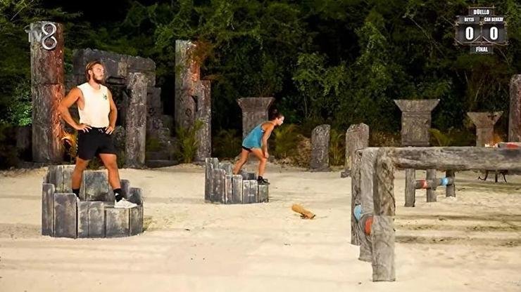 Kaynak:Cnnturk.com Survivor‘da sonlara yaklaşıldı. 25 Mayıs Pazartesi akşamı yayınlanan son