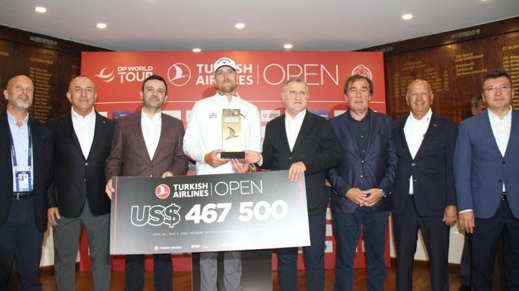 Kaynak:AA Serik ilçesi Belek Turizm Merkezi’ndeki Regnum National Golf Kulübü