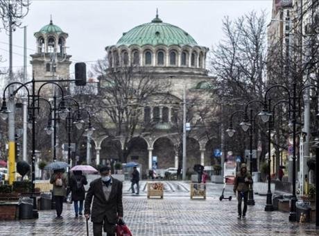 Bulgaristan Başbakanı Rumen Radev liderliğindeki yeni hükümet, 28 bölge valisini