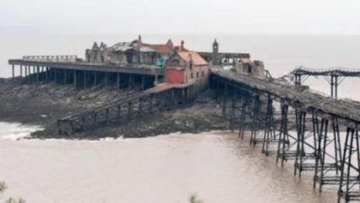 1867 yılında açılan İngiltere’nin Weston-super-Mare kentindeki Birnbeck Pier, bir dönem
