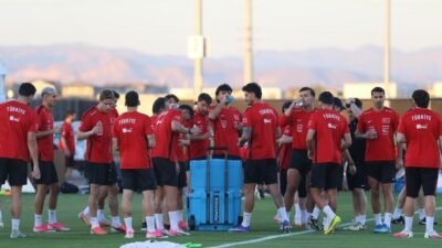 Kaynak:İHA Arizona Athletic Grounds’ta Teknik Direktör Vincenzo Montella yönetiminde ilk