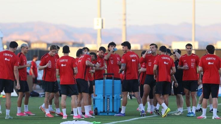 Kaynak:İHA Arizona Athletic Grounds’ta Teknik Direktör Vincenzo Montella yönetiminde ilk