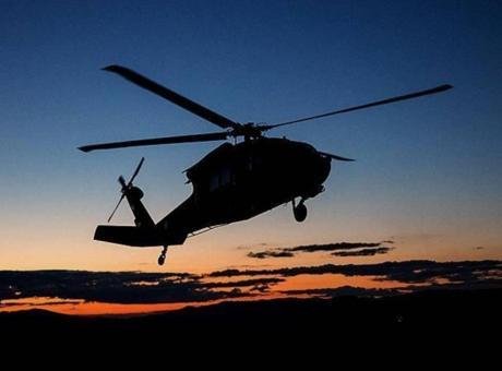 ABD’de askeri helikopter düştü! Eğitim uçuşu sırasında yere çakıldı ABD’de korkunç bir helikopter kazası meydana geldi. ABD Deniz Enstitüsünün