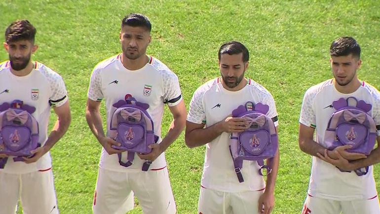 Kaynak:CNN TÜRK Meksika, Kanada ve ABD’de düzenlenen Dünya Kupası’nda futbol
