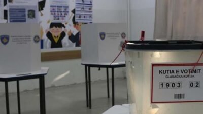 Kosovalı 1 milyon 959 bin 962 seçmen, ülke genelinde 949