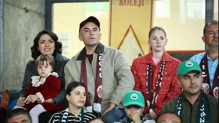 Kaynak:Cnnturk.com Başka Bir Sen filmi hakkında araştırmalar hız kazandı. 2025