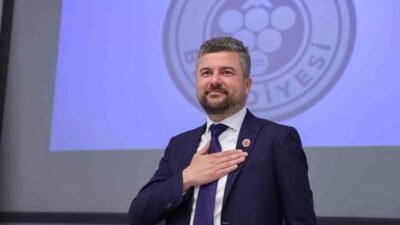 Kaynak: DHA Buca Belediyesi‘ne yönelik yürütülen soruşturma kapsamında gözaltına alınarak