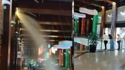 Kaynak:İHA Olay, merkez Osmangazi ilçesinde faaliyet gösteren Anatolium Alışveriş Merkezi’nde