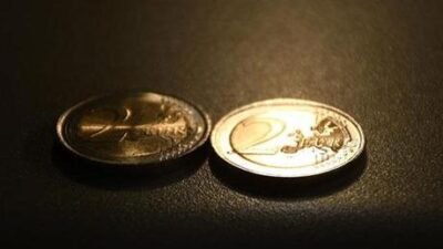 İtalya’da 2002 yılında basılan ve üretim hatası taşıyan bazı 1