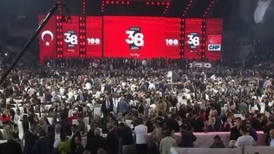 Kaynak:CNN TÜRK Kemal Kılıçdaroğlu önce arınma sonra kurultay mesajları vermişti