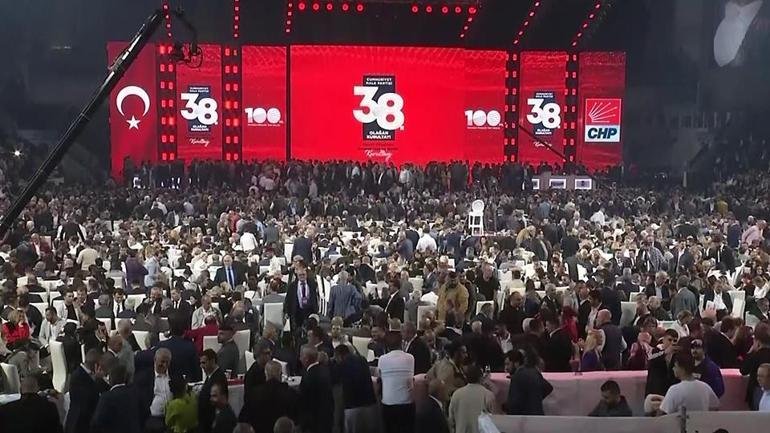 Kaynak:CNN TÜRK Kemal Kılıçdaroğlu önce arınma sonra kurultay mesajları vermişti
