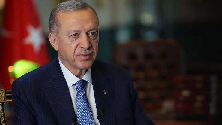 Kaynak:AA Cumhurbaşkanı Recep Tayyip Erdoğan, yazar, çevirmen ve düşünce insanı