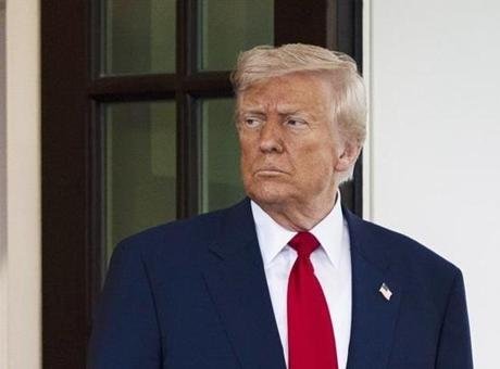 ABD Başkanı Donald Trump ayrıca “Hürmüz Boğazı’ndan geçen gemi trafiği