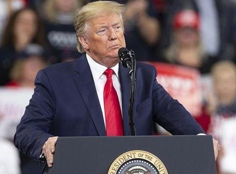 ABDBaşkanıDonaldTrump,İran’a ait dronların Hürmüz Boğazı’ndan geçen bir tankeri hedef aldığını