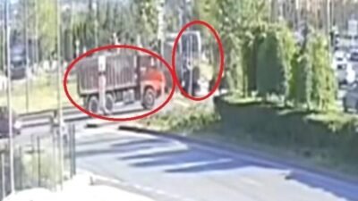 Furkan KAVUKLU/KAYSERİ, (DHA)- KAYSERİ’de kamyon ile tramvayın çarpışması sonucu 5