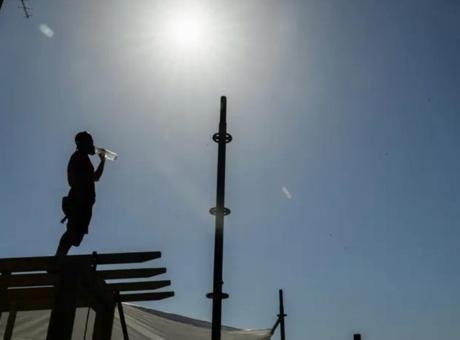 Fransa’nın yaklaşık üçte biri Pazar günü (21.06.2026), Fransa Meteoroloji Kurumu