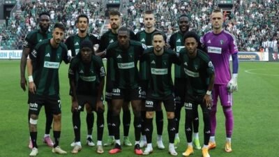 Kaynak:AA Kulübün basın sözcüsü Kadir Genç, gazetecilere yaptığı açıklamada, “FIFA