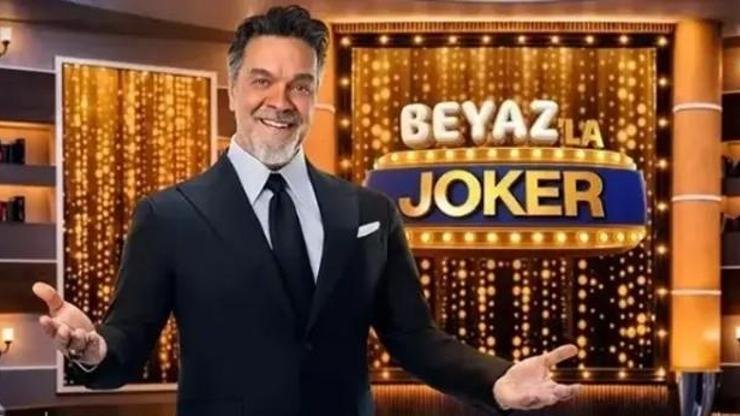 KÜBRA ÜNLÜ YAZDI! Beyaz’la Joker’de ‘Sezon Finaline’ kaşık şovu damgasını vurdu! MATEMATİK SINAVINDA STÜDYO HEYECANI Gecenin açılışını yapan matematik öğretmeni Leyla