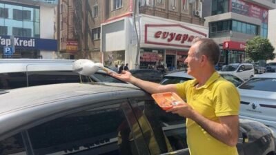 Ardacan UZUN-Erol POLAT/GEBZE (Kocaeli), (DHA)- KOCAELİ’nin Gebze ilçesinde esnaf Mehmet
