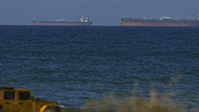 İngiltere Deniz Ticaret Örgütü’nden (UKMTO) yapılan açıklamada, Umman açıklarında seyir