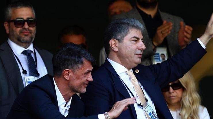 Kaynak:İHA Fenerbahçe Spor Kulübü olağanüstü seçimli genel kurul toplantısı Fenerbahçe