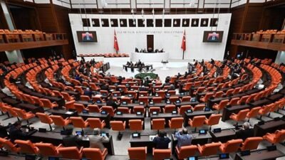 Kaynak:AA Karara göre, 1 Temmuz’da tatile girmesi gereken TBMM, çalışmalarına
