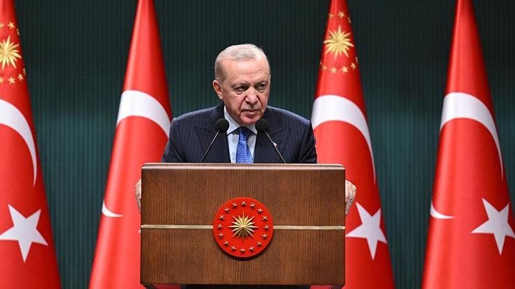 SON DAKİKA! Cumhurbaşkanı Erdoğan: TÜRGEV’in temelinde güçlü Türkiye var Cumhurbaşkanı Erdoğan’ın konuşmasının satır başlıkları: Aziz İstanbul’umuzda sizlerle beraber olmaktan