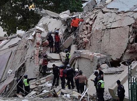 Venezuela’da 7.5 ve 7.2 şiddetinde gerçekleşen peş peşe depremlerin ardından
