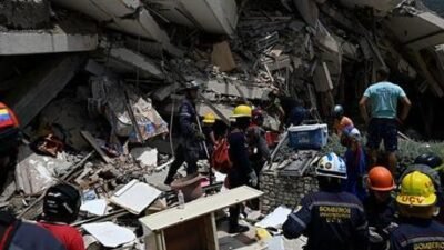 Venezuela, art arda meydana gelen 7.2 ve 7.5 büyüklüğündeki depremlerin
