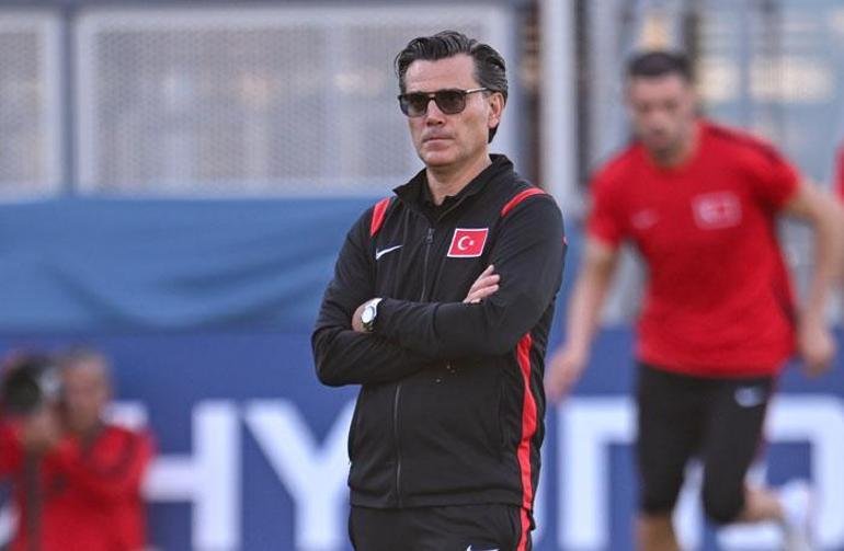Türkiye 0-1 Paraguay Maç Özeti | Millî Takım, Dünya Kupası’na veda etti MONTELLA SİTEM ETTİ: ‘BENİ ÜZÜYOR’ Maçlarda verilen su molalarını daha