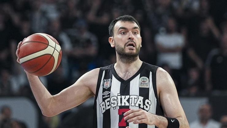 Yiğit Arslan, Beşiktaş’a veda etti 30 yaşındaki şutör oyun kurucu, sosyal medya hesabından veda mesajı