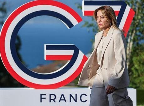 Fransa’nın Évian-les-Bains kentinde gerçekleştirilen G7 Liderler Zirvesi, liderler arası resmi