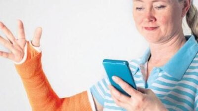 “Mesajlaşma parmağı”, telefon kullanımına bağlı çeşitli ağrıları tanımlayan genel bir