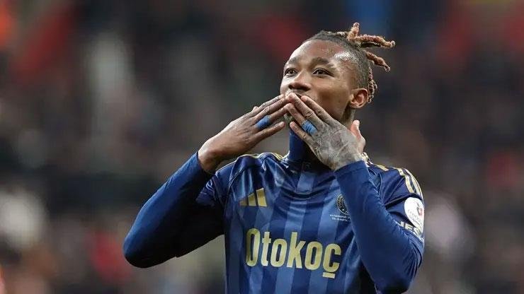 Kaynak:Fanatik Fenerbahçe, geçtiğimiz yaz Dorgeles Nene’yi Salzburg’tan 18 milyon Euro’ya