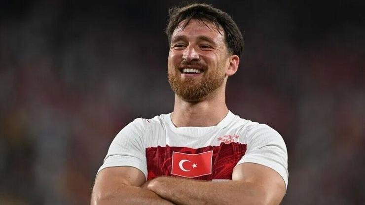 Kaynak:AA Beşiktaş, milli futbolcu Salih Özcan transferinde mutlu sona ulaştı.