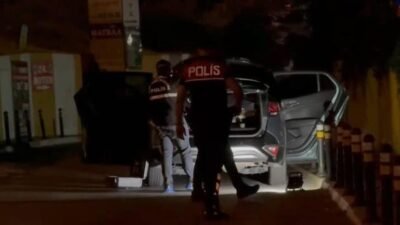 Baran AKKAYA – Ramazan İŞİKLİ/İSTANBUL, (DHA)- BEYLİKDÜZÜ’nde denetimde durdurulan otomobildeki