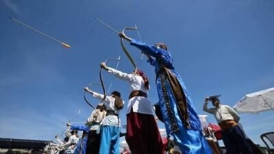 Türkiye Geleneksel Türk Okçuluk Federasyonunun açıklamasına göre, minikler, yıldızlar, gençler